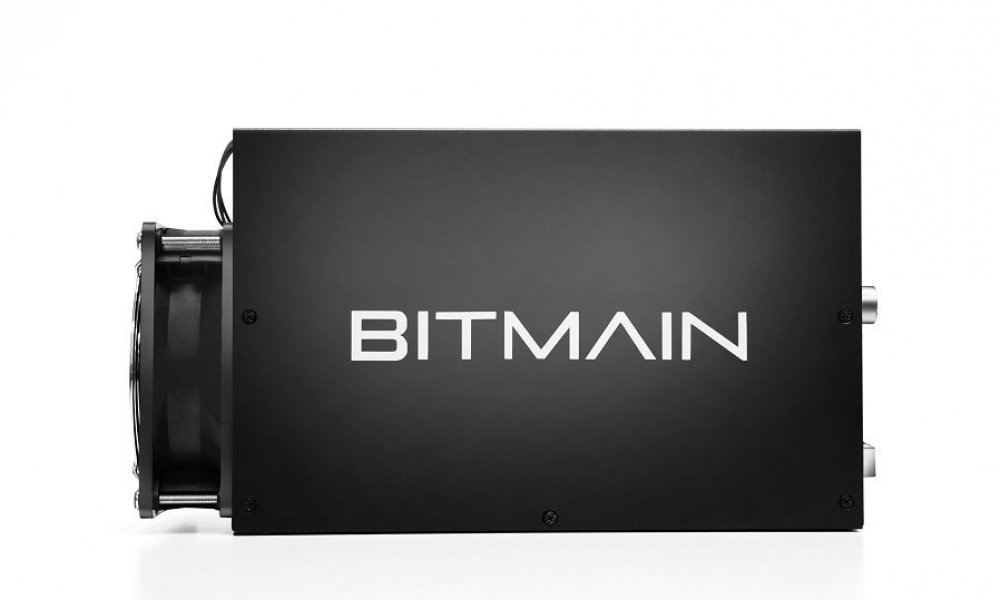 Bitmain. Битмайн. Bitmain коробка. Antminer лого. Лого Antminer черный.